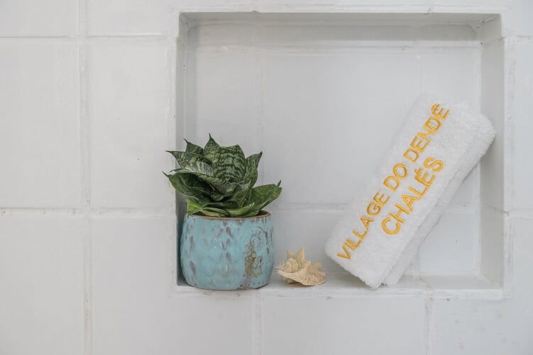 CHALES -  VISTA BANHEIRO CHUV DET.jpg